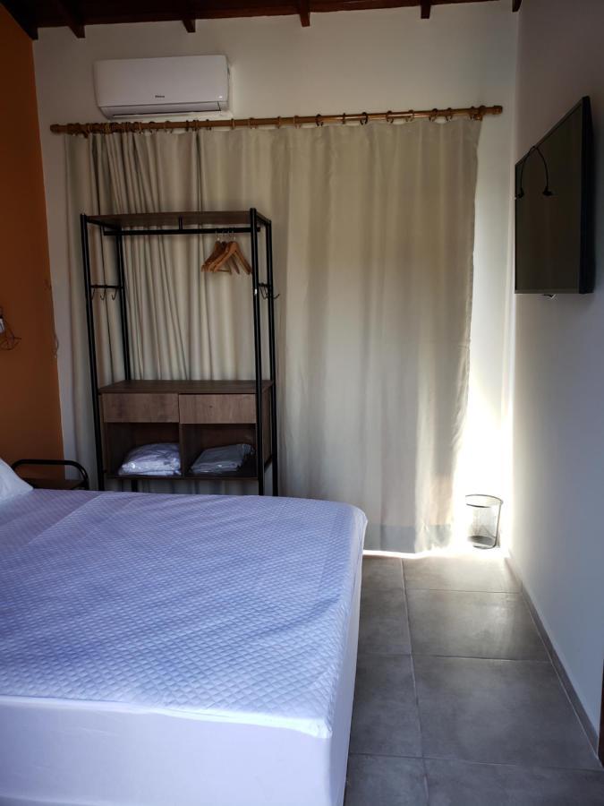 Suites Verano Ubatuba - Bairro Itagua - Com Piscina Exterior foto